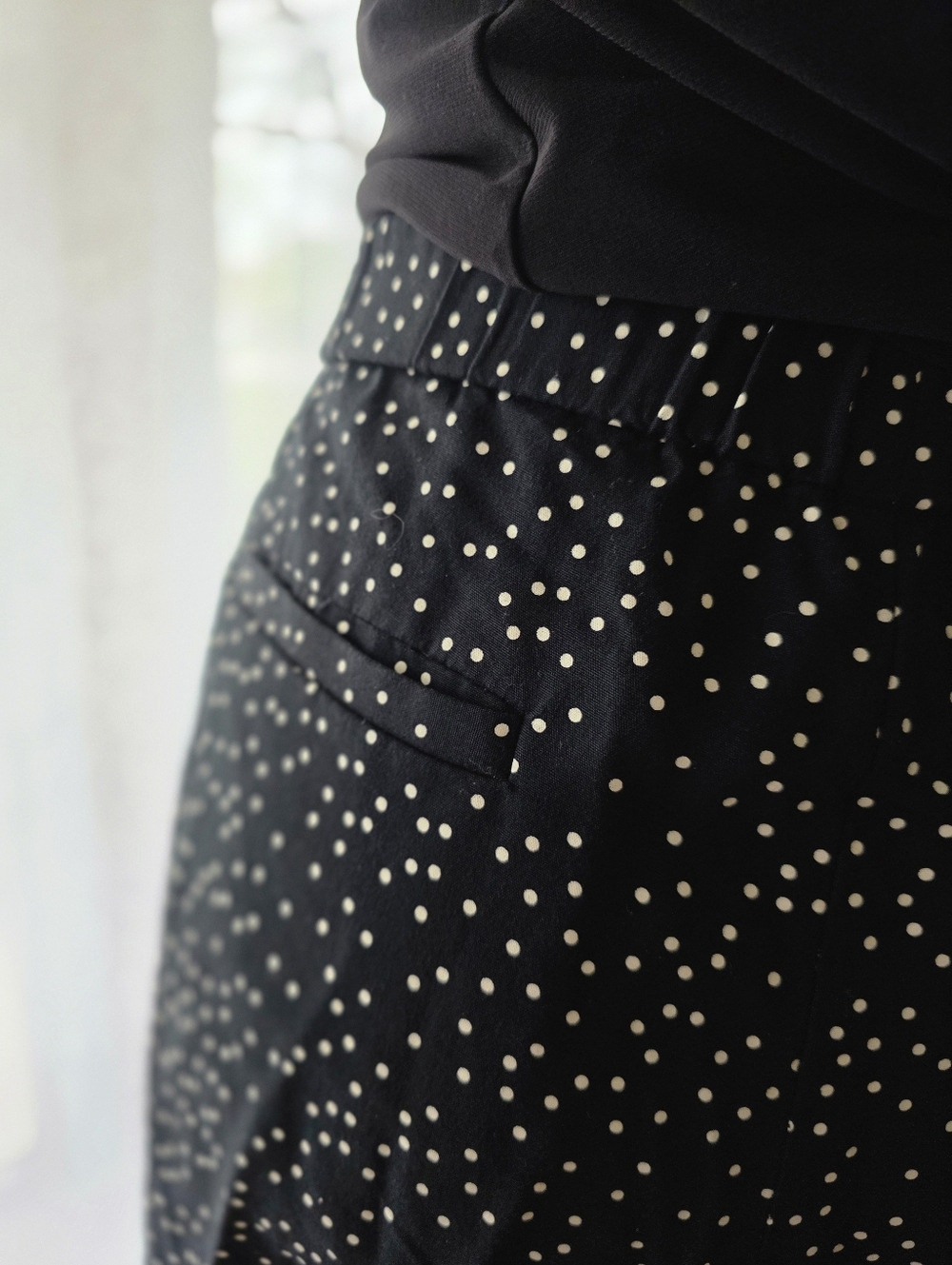Madewell Black with Cream Polka Dot Drapey Pull-On Shorts - Size Medium - Picture 6 of 12